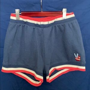 High waisted sporty shorts